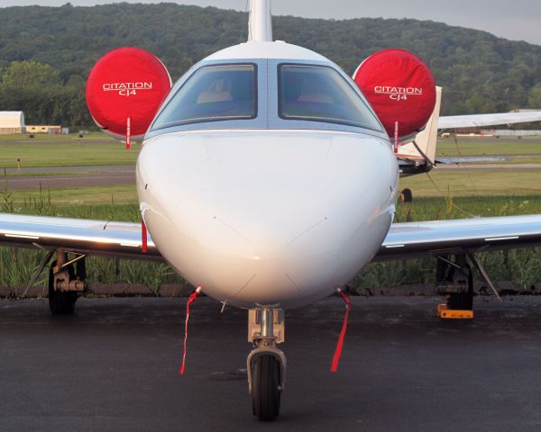 Cessna Citation CJ4 (N525CZ) - Cessnas brand new CJ4 on the RELIANT AIR ramp. RELIANT AIR operates three CJ2s. RELIANT AIR has the lowest fuel price onthe Danbury airport.