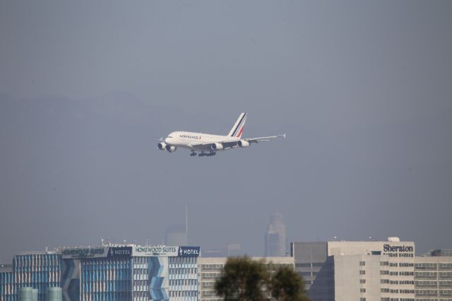 Airbus A380-800 (F-HPJC)