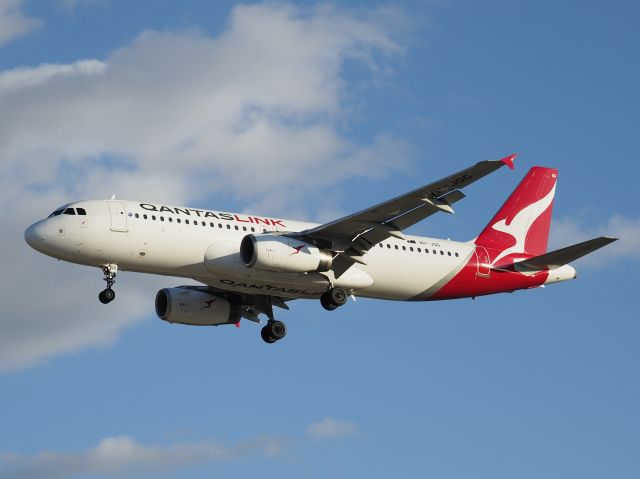 Airbus A320 (VH-JQG) - Airbus A320-200 cn 269. QantasLink VH-JQG name Grevillea rwy 06 YPPH 09 April 2021