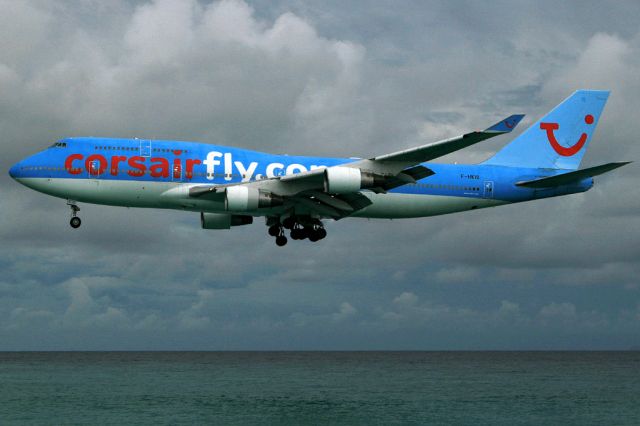 Boeing 747-400 (F-HKIS)