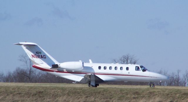 Cessna Citation CJ1 (N52AG) - Nice little Citation 525 N52AG at Fleming-Mason Airport Kentucky (KFGX) ...Photo by Mike Day