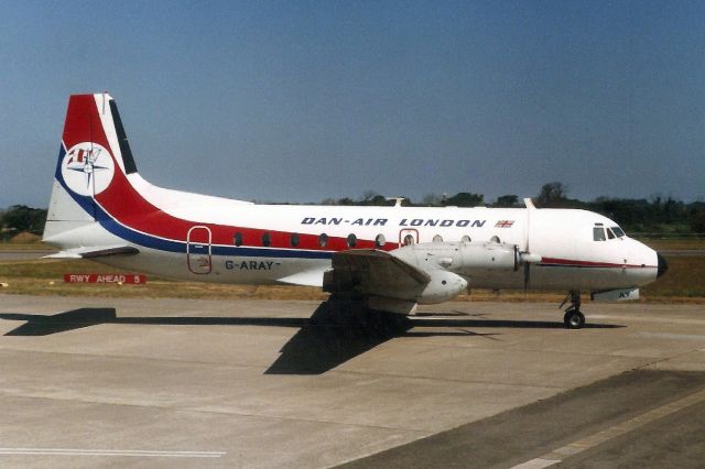 Hawker Siddeley HS-748 (G-ARAY) - Taxiing to depart rwy 24 on 15-Jul-89.br /br /With Dan-Air from May-71 to Oct-89.br /Registration cancelled 2-Nov-92. Broken up at EGHL.