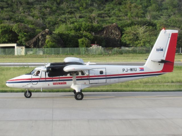 De Havilland Canada Twin Otter (PJ-WIU)