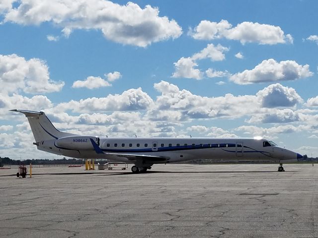 Embraer EMB-145XR (N386AZ)