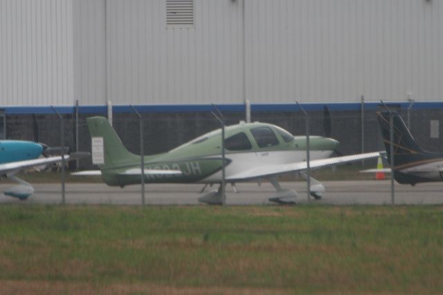 Cirrus SR-22 (N622JH)