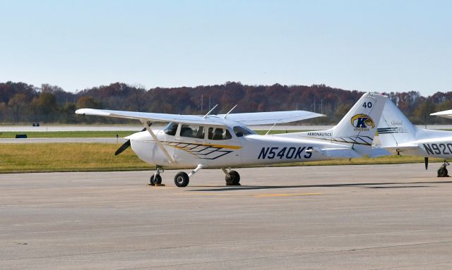 Cessna Skyhawk (N540KS) - Kent State University Cessna 172S Skyhawk SP N540KS in West Lafayette 