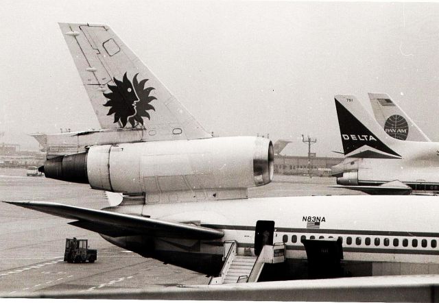 — — - DC-10 National Airlines, Lockheed Tristar  Delta, B747 PanAm, Flughafen Frankfurt 1979 