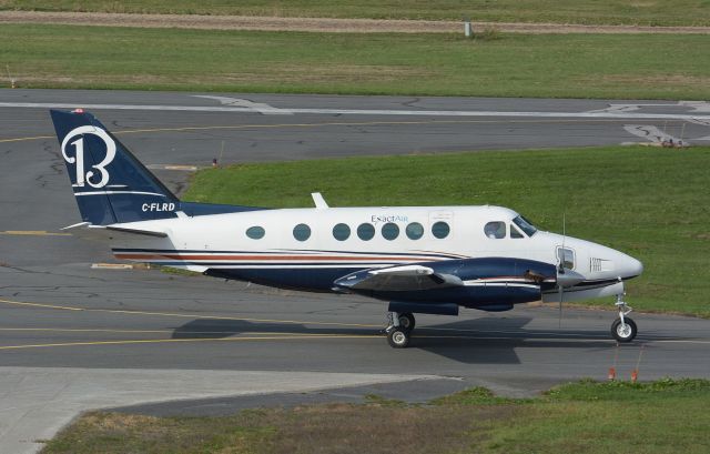 Beechcraft King Air 100 (C-FLRD) - Visiting CYHU on 12-10-2021