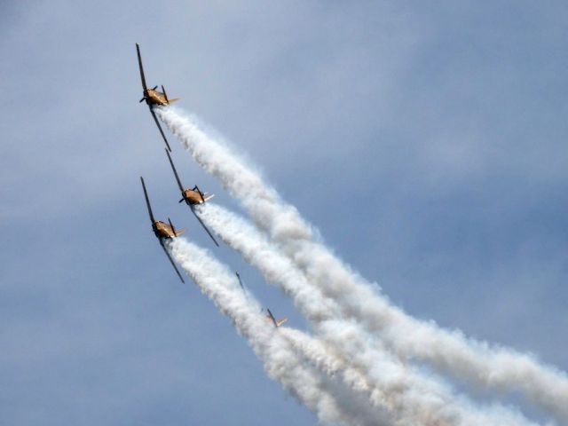 North American T-6 Texan (C-FNDB)