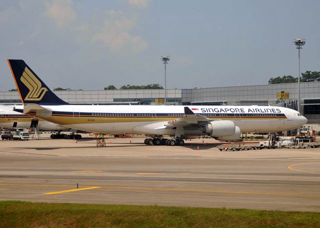 Airbus A340-500 (9V-SGC)