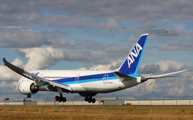 Boeing 787-8 (N787EX) - ANA 787-800 Landing at Paine Field after a test flight.