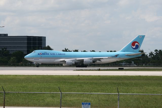 Boeing 747-400 (HL7448)