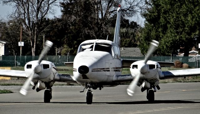 Piper Apache (N14012) - Locally-based Piper Aztec taxing in at Reid Hillview Airport.