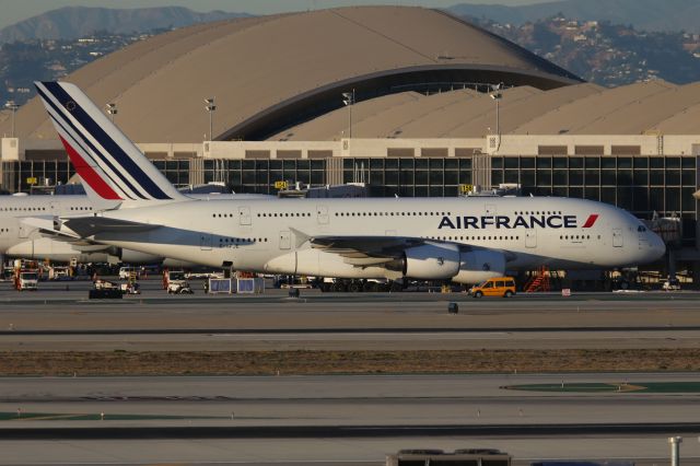 Airbus A380-800 (F-HPJE)