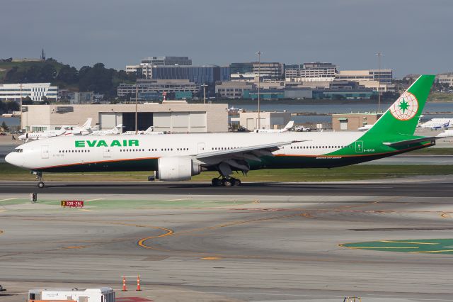 BOEING 777-300ER (B-16738)