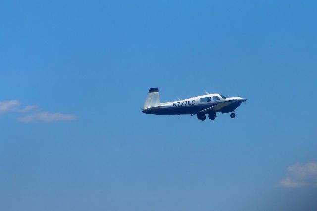 Mooney M-20 (N777EC)