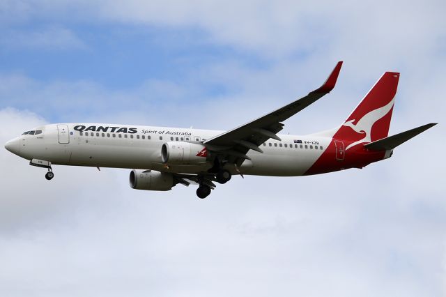 Boeing 737-800 (VH-XZB) - on 28 March 2019