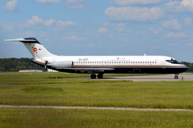 McDonnell Douglas DC-9-30 (XA-UQT)