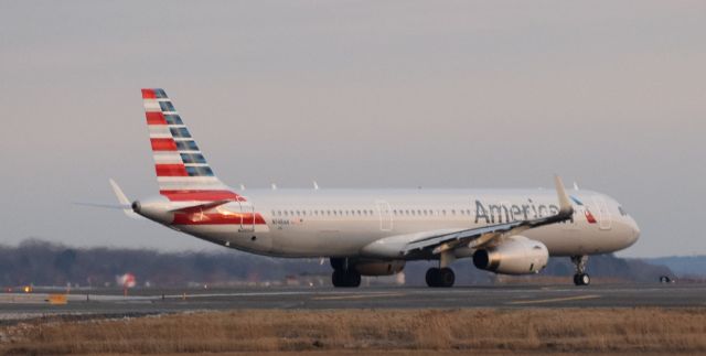 Airbus A321 (N148AN)