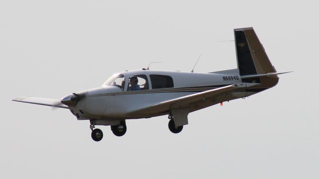 Mooney M-20 (N6694U)