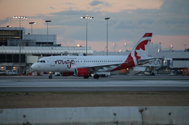 Airbus A319 (C-GBHZ)