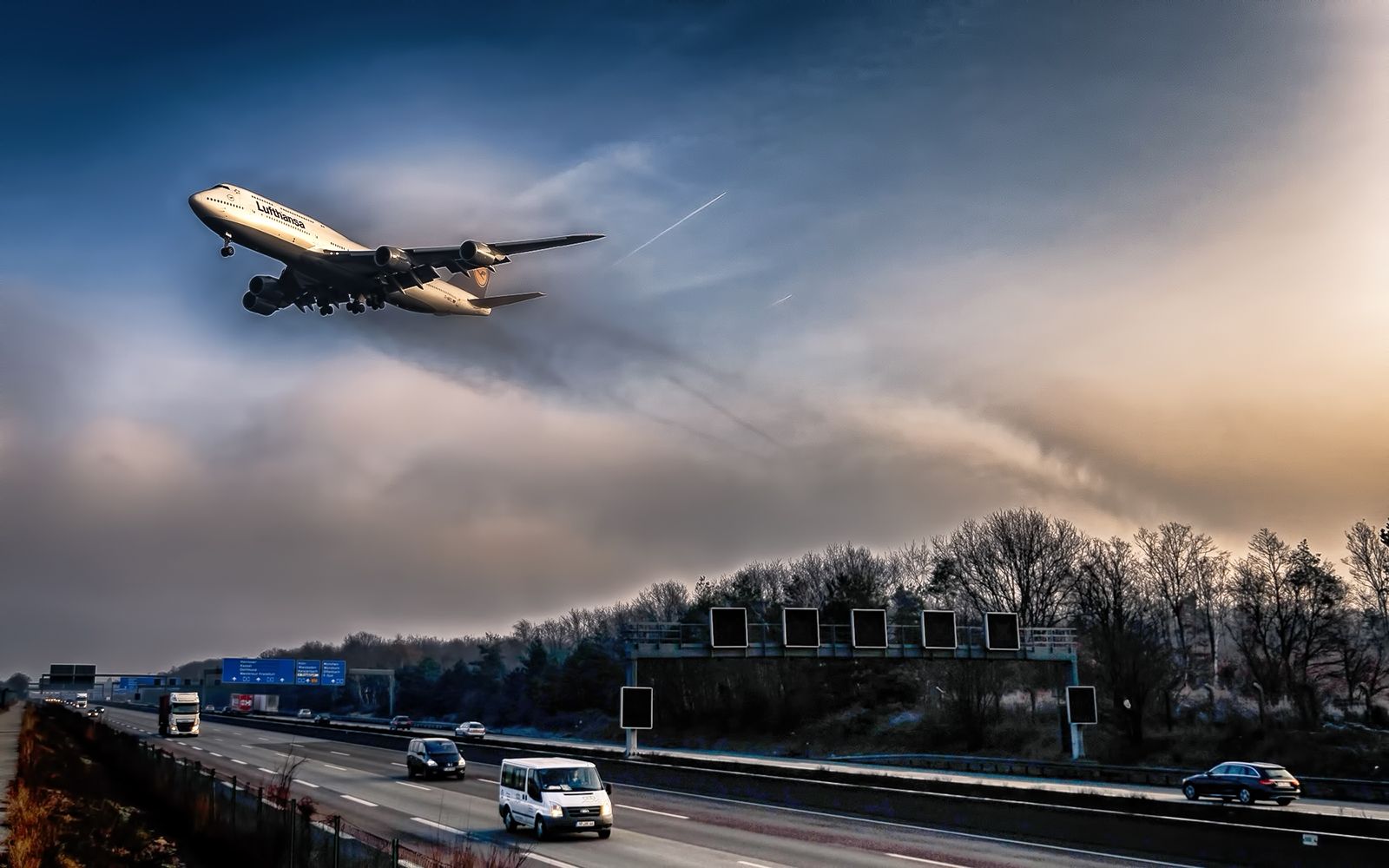 BOEING 747-8 (D-ABYL)