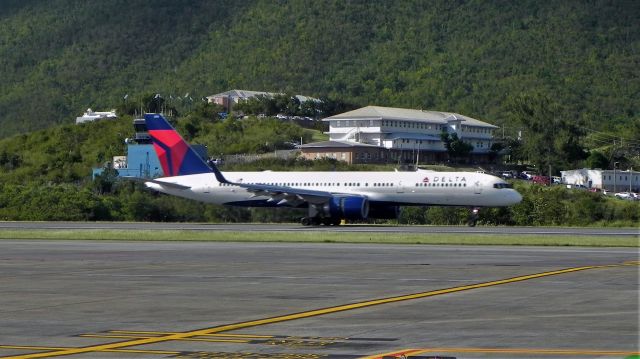 Boeing 757-200 (N690DL) - Rolling out on RWY 10 after arrival from ATL as DL661