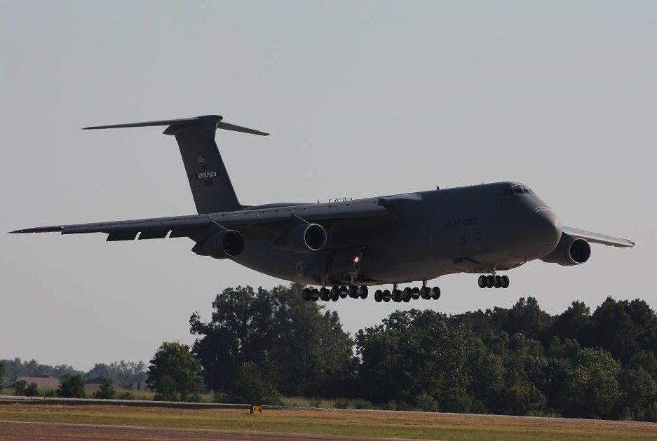 Lockheed C-5 Galaxy —