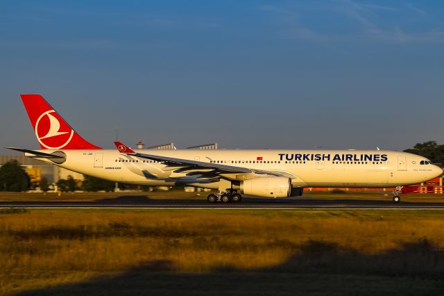 Airbus A330-300 (TC-JNR) - yellow evening sun