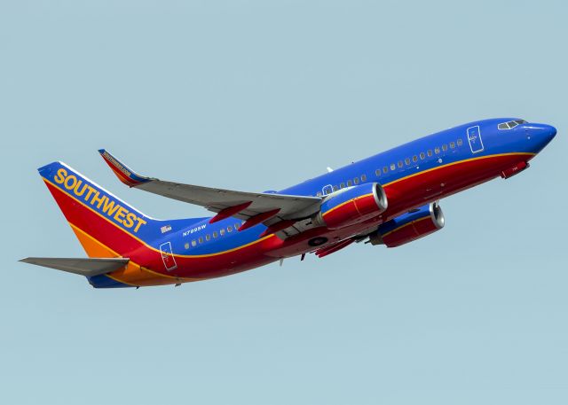 Boeing 737-700 (N799SW)