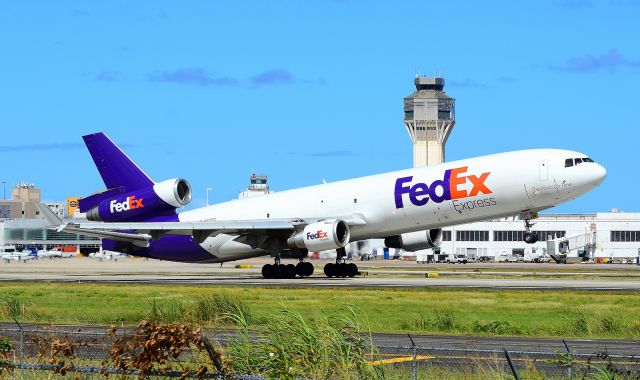 Boeing MD-11 (N525FE) - N525FE FedEx Express McDonnell Douglas MD-11(F) (cn 48565/542)br /br /San Juan - Luis Munoz Marin International (SJU / TJSJ)br /Puerto Rico, February 2, 2013 br /Tomás Del Coro