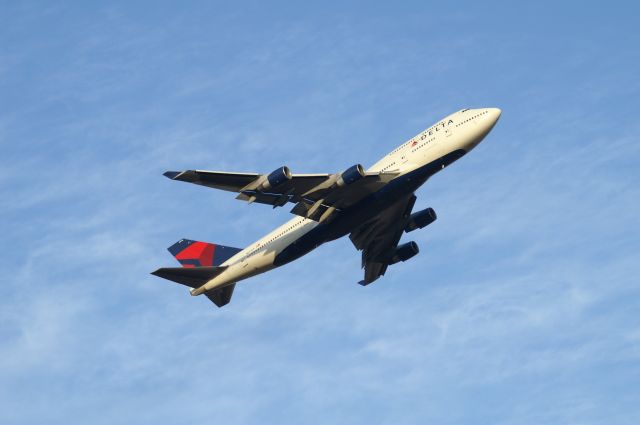 Boeing 747-400 (N674US) - Oct 20,2015