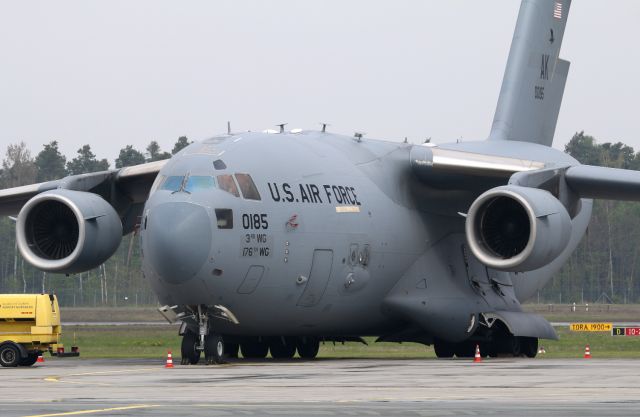 Boeing Globemaster III (00-0185)