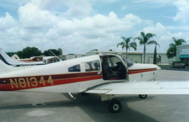 Piper Cherokee (N81344)