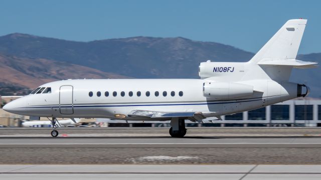 Dassault Falcon 900 (N108FJ)