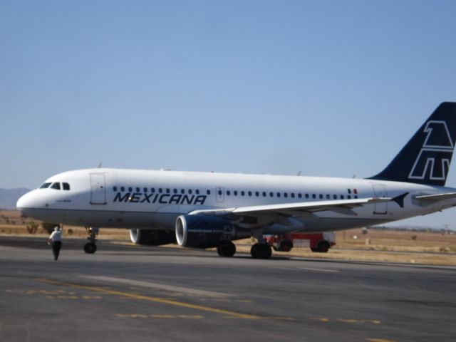 Airbus A319 (N706MX)