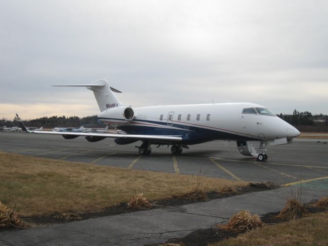 Bombardier Challenger 300 (BJS549) - Getting ready to depart to Washington, DC (KIAD).