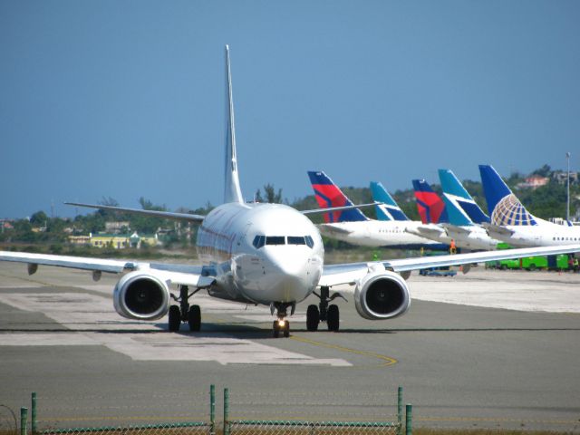 Boeing 737-800 (EGN123AB)