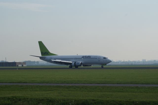 BOEING 737-300 (YL-BBS) - Air Baltic B737-38S cn29267