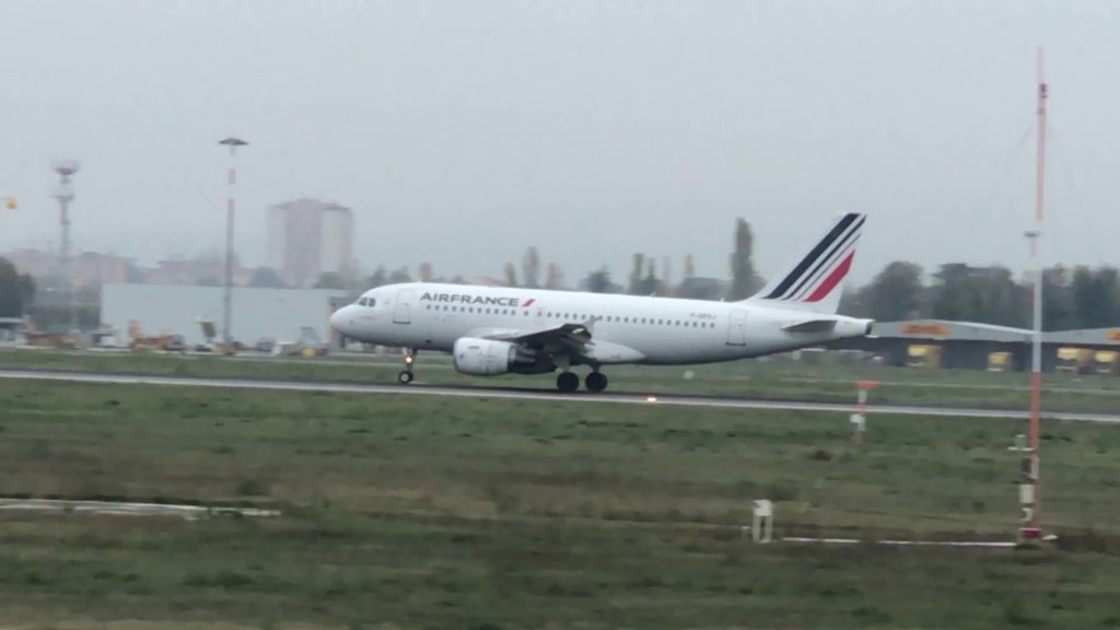 Airbus A319 (F-GRXJ) - CDG / LFPG - BLQ / LIPE