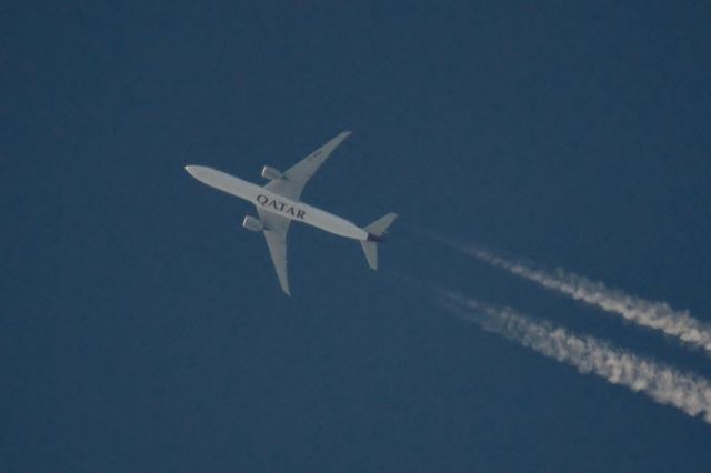 BOEING 777-300 (A7-BAK)