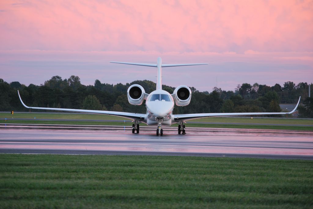 Cessna Citation X (N750XX) - AMALGAMATED CONSOLIDATED INC (NASCAR team owner Chip Ganassi) at KJQF for the Bank of America 400 race - 10/11/14