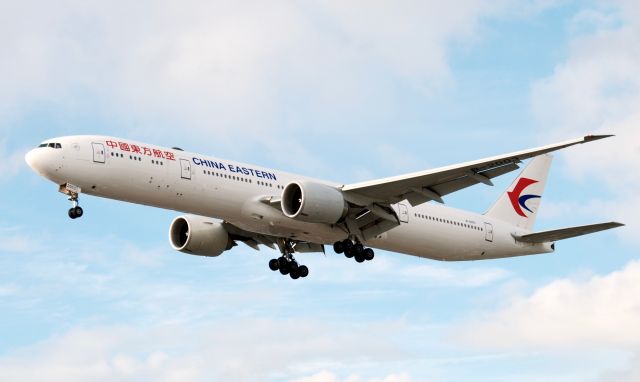 BOEING 777-300ER (B-2003) - TAKEN FROM THE BA HANGER