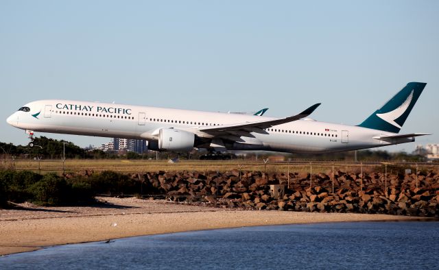 B-LXD — - Lifting Off from Rwy 34L.Shag at Waters Edge.