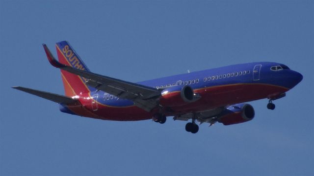BOEING 737-300 (N634SW) - N634SW Southwest Airlines Boeing 737-300br /Age 18.7 Yearsbr /Approaching KSJC