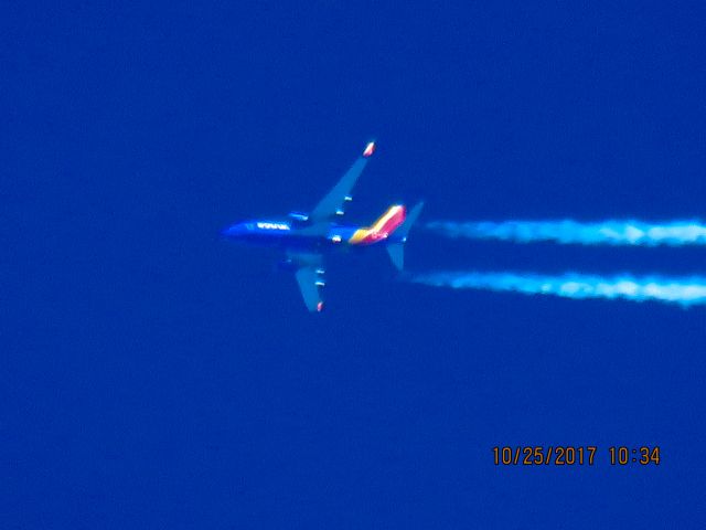 Boeing 737-700 (N779SW)