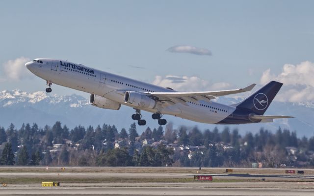 Airbus A330-300 (D-AIKI)