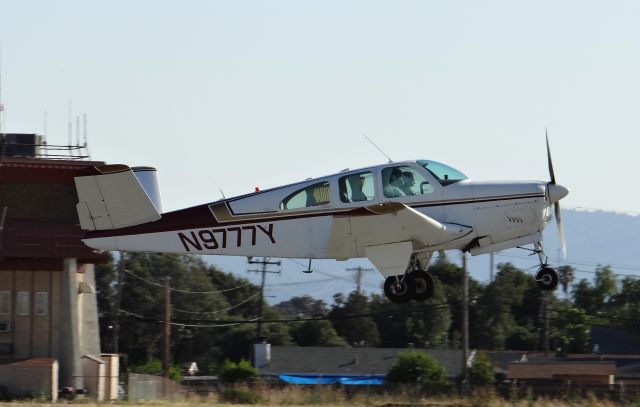 Beechcraft 35 Bonanza (N9777Y)