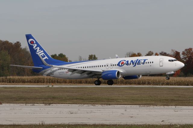 Boeing 737-800 (C-FTCZ) - October 13, 2008 - landed London Airport from Quebec City 