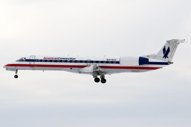 Embraer ERJ-135 (N378SK)